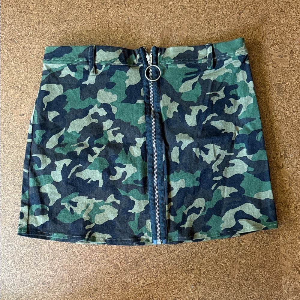 Camouflage Pencil Skirt with Front Zipper